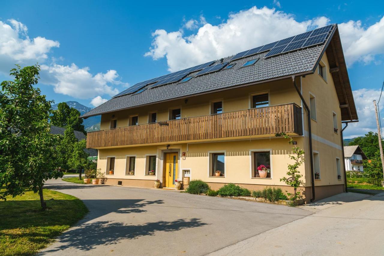 Pr'Jernejc Agroturism Villa Lesce  Eksteriør bilde